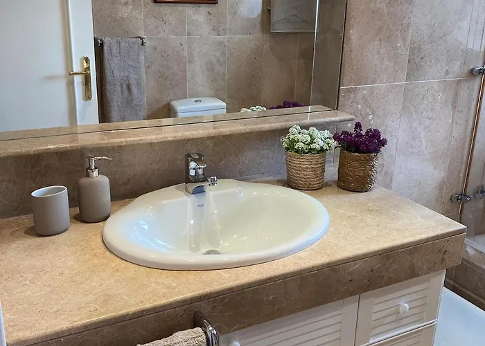 Cristina 5 Min Walk To The Rooftop Duplex 180 M2 Very Cared شقة سيدجيس