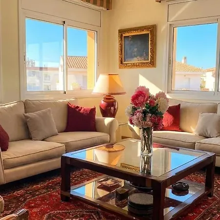 Cristina 5 Min Walk To The Rooftop Duplex 180 M2 Very Cared Apartment Sitges